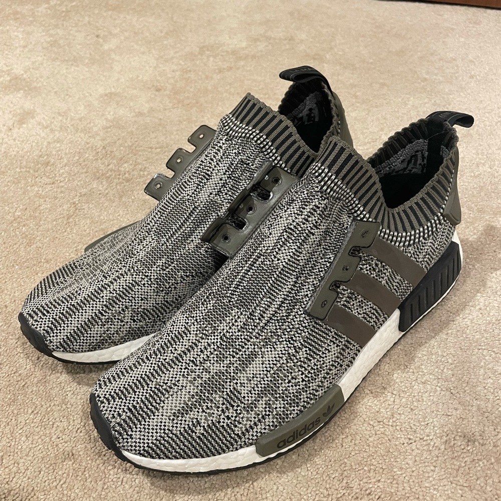 Adidas Boost (No Laces)